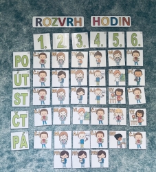 Rozvrh hodin na zeď - děti - rozměr 9 x 9 cm 