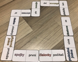 Slovní druhy - domino